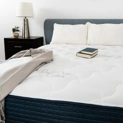 Cheswick Manor Woodhaven Plush Twin